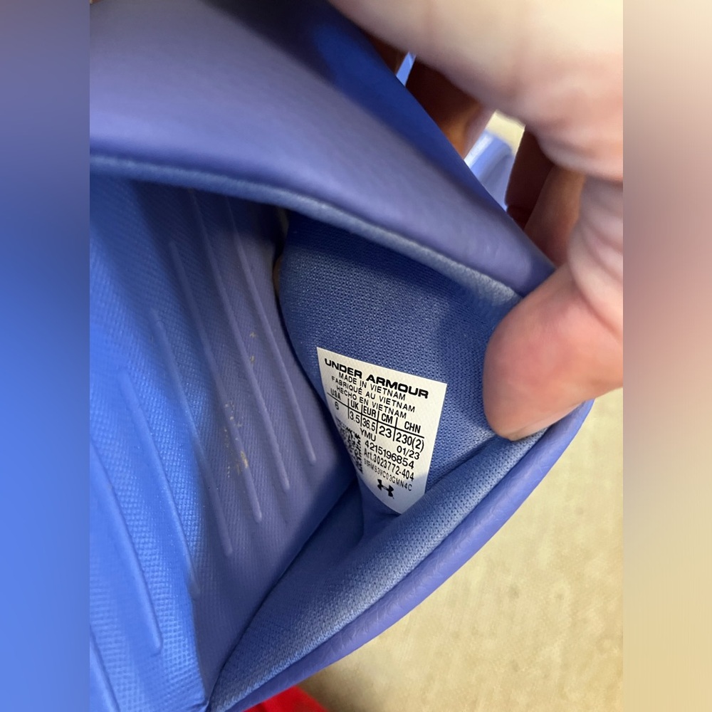 Purple/blue under armour slides - Picture 5 of 6